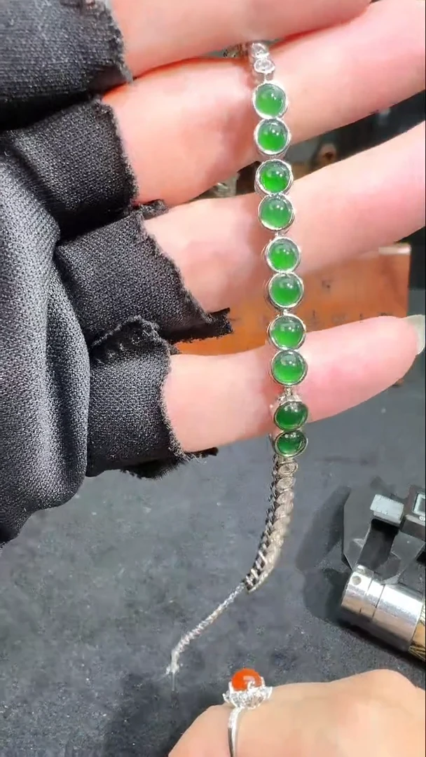 未镶嵌定制翡翠0836489895多样性发货