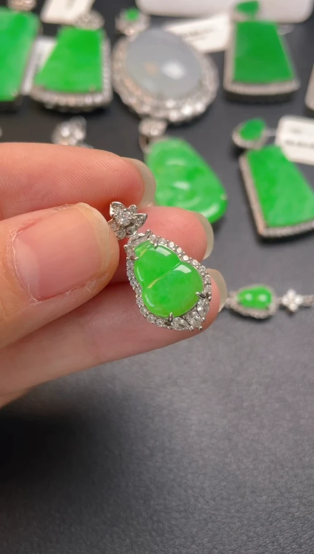 吊坠(不含链)银S925镶嵌翡翠吊坠