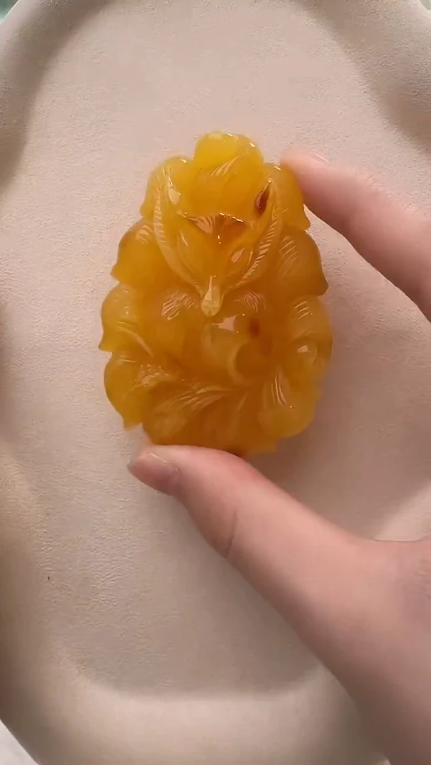 琥珀颈饰未镶嵌吊坠