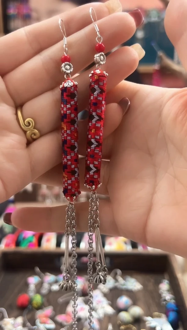 【闪购商品】织绣民族风老绣饰品198