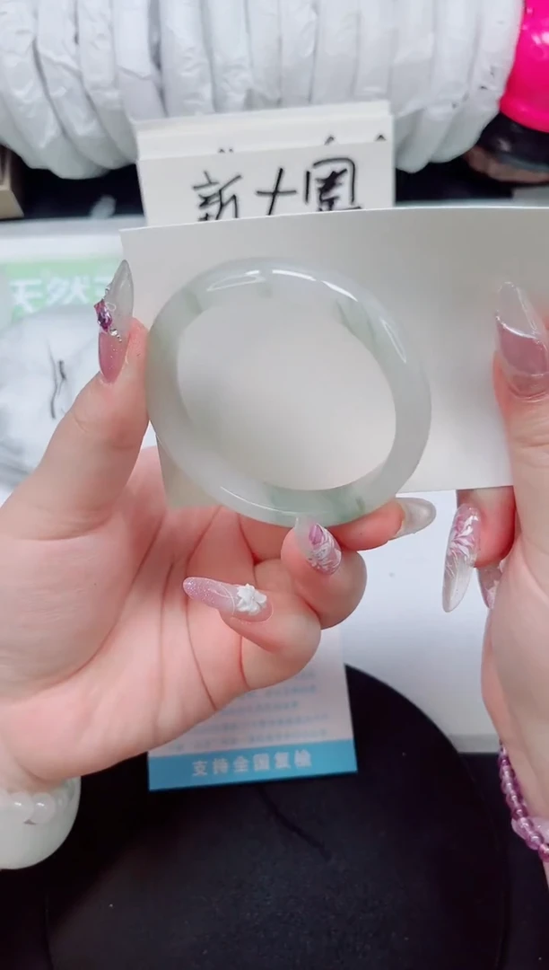 石英质玉手镯未镶嵌b125-圈口51-53