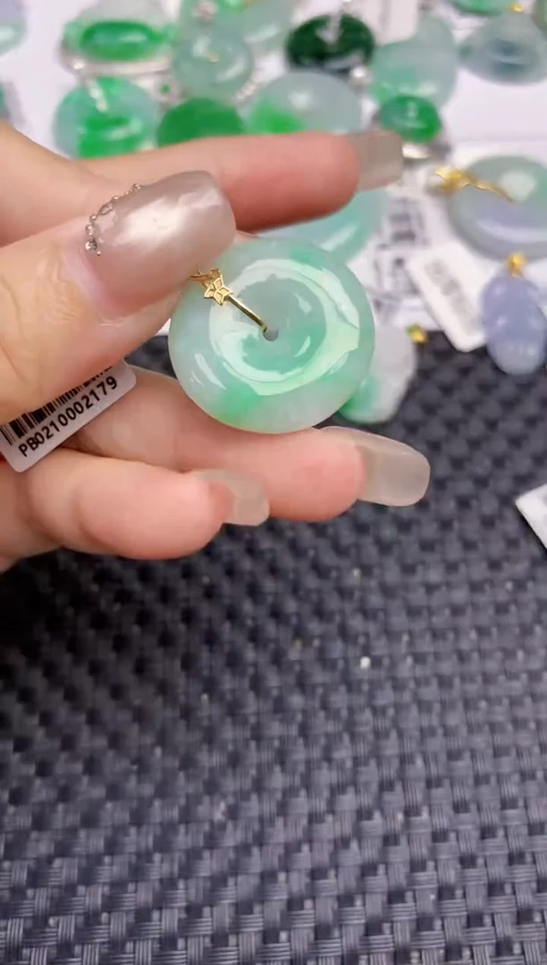 颈饰18K金镶嵌翡翠天然缅甸A货翡翠百元以上9元证书费自理