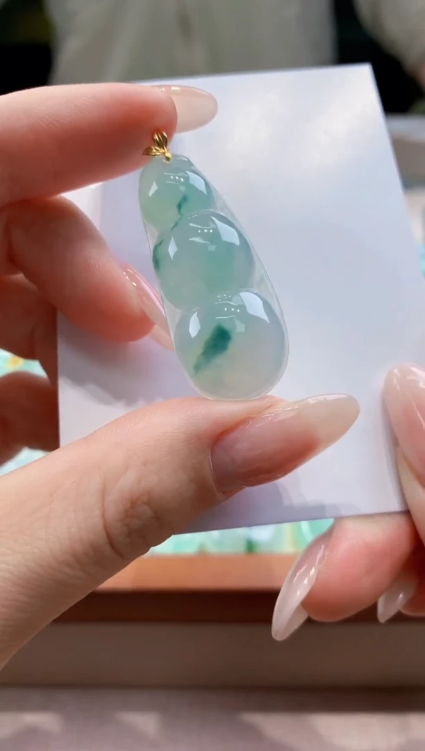 翡翠18K金镶嵌颈饰天然A货翡翠挂件