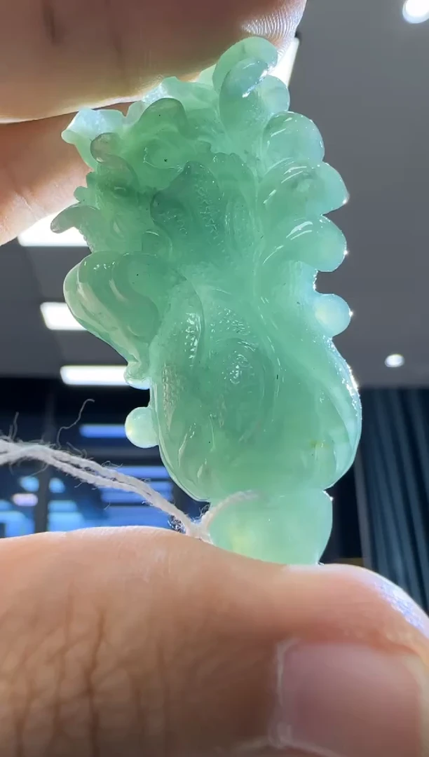 颈饰未镶嵌翡翠天然翡翠A货孤品一件