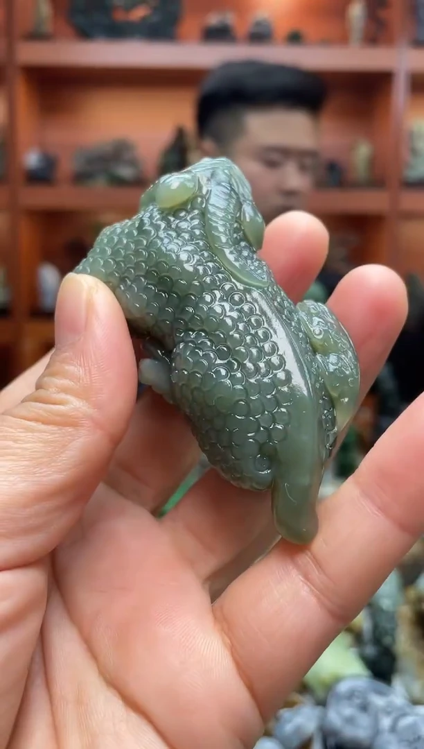 未镶嵌和田玉把件1