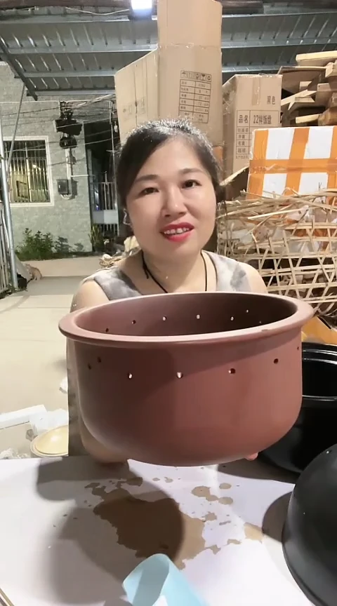 瑕疵紫砂蒸屉一个