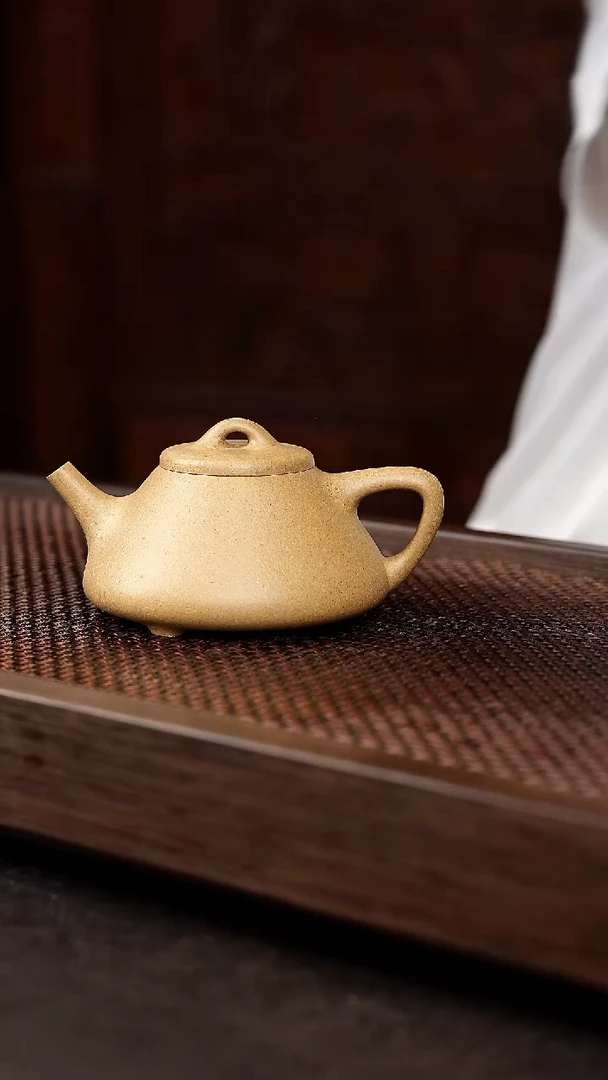 茶壶紫砂黄金段子冶