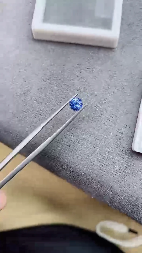 裸石蓝宝石1.02ct