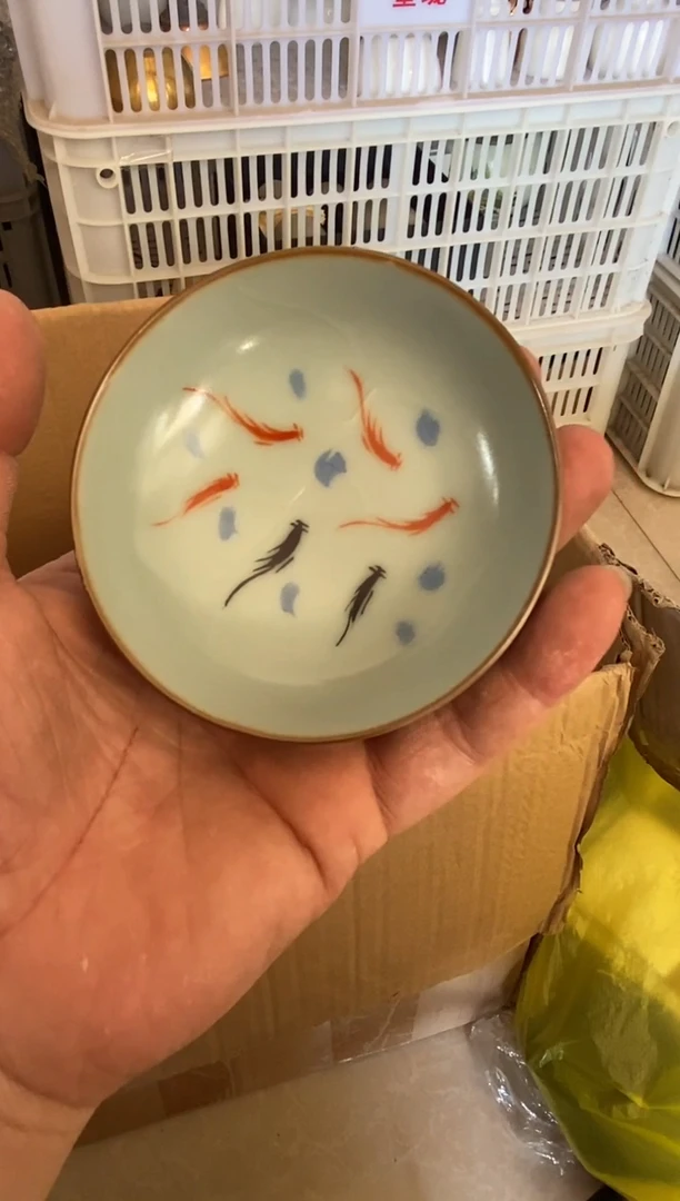 无运费险有瑕疵的摄影的产品有使用过的痕迹有点脏介意勿拍