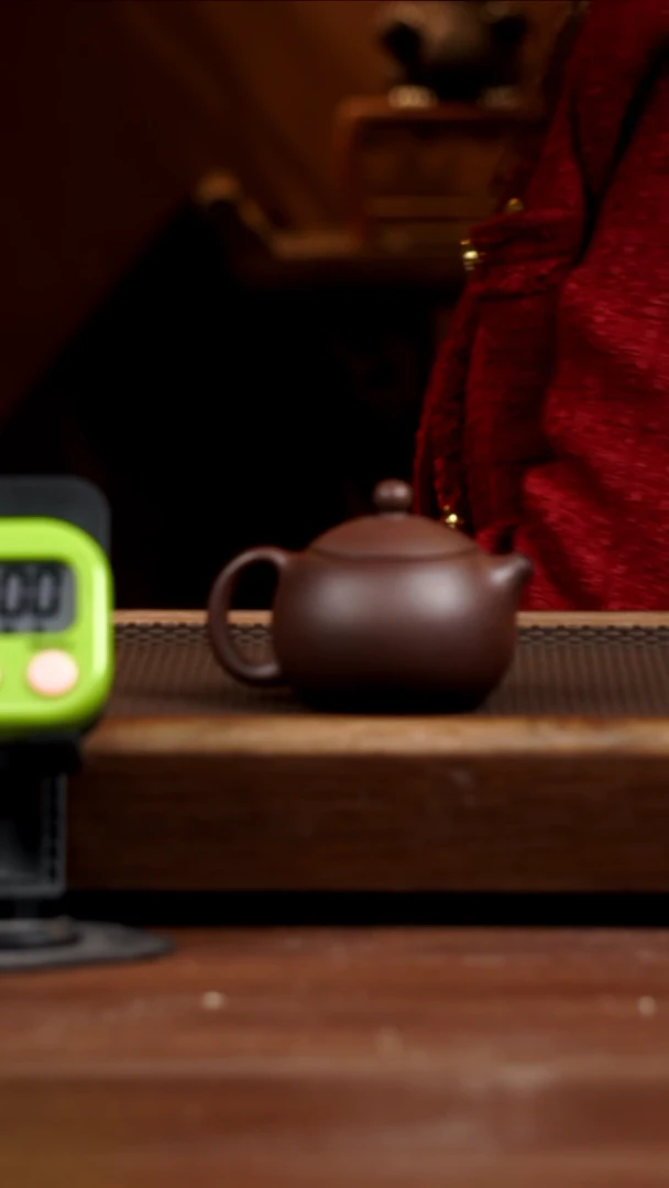 【闪购商品】紫砂茶壶羊角山紫泥西施125CC