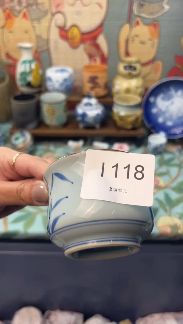 瓷片疯****姐     I118