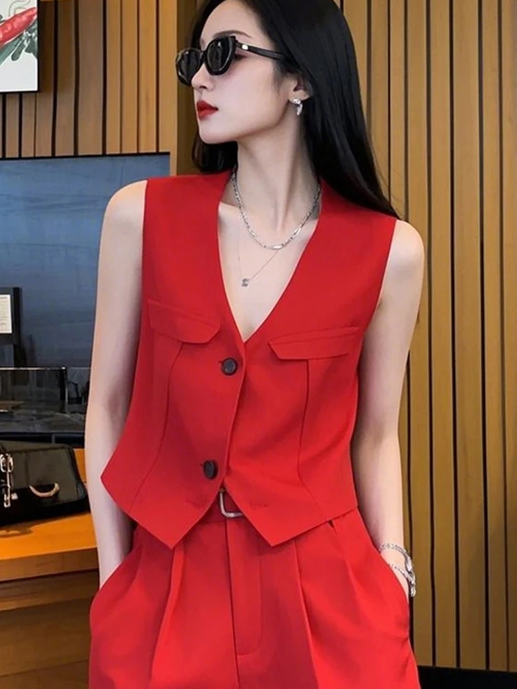 2025夏季新款一整套穿搭气质高级感时尚通勤风红色马甲短裤套装女
