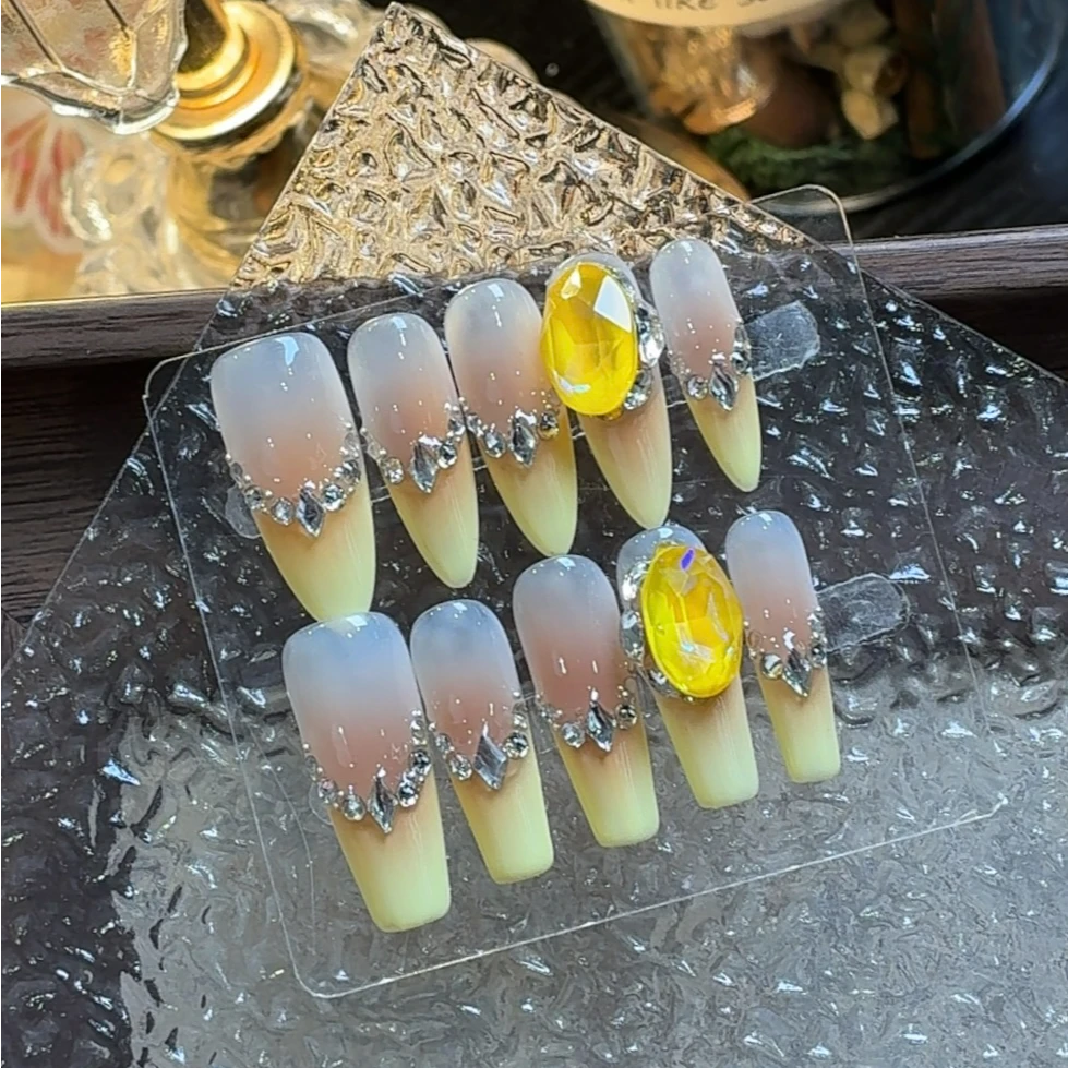 小鸡黄东洲钻款-设计款-春夏显自手工美甲贴片高级感