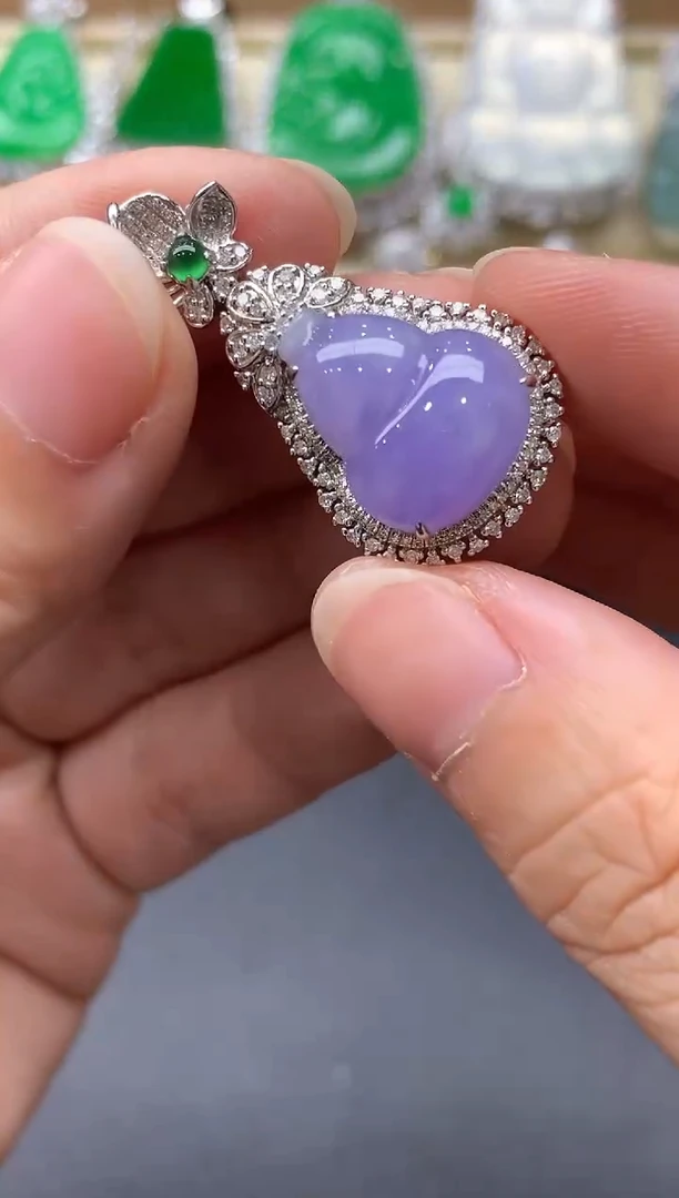 翡翠18K金镶嵌颈饰425中国好珍宝