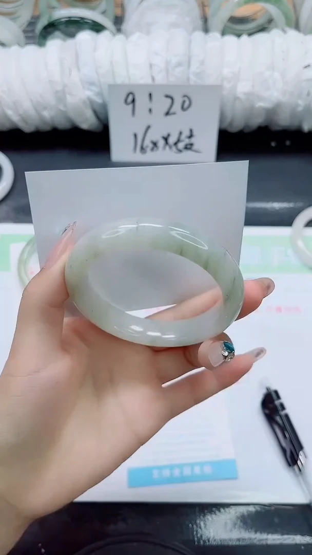 石英质玉手镯未镶嵌091-圈口60.7