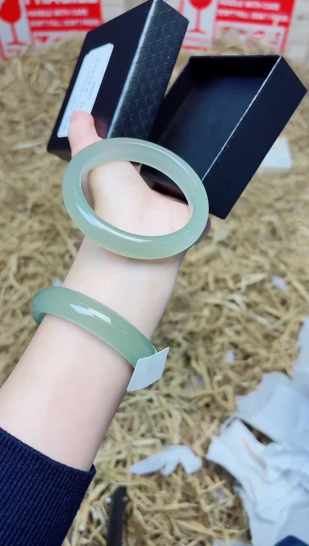 未镶嵌手镯石英质玉2168--圈口54