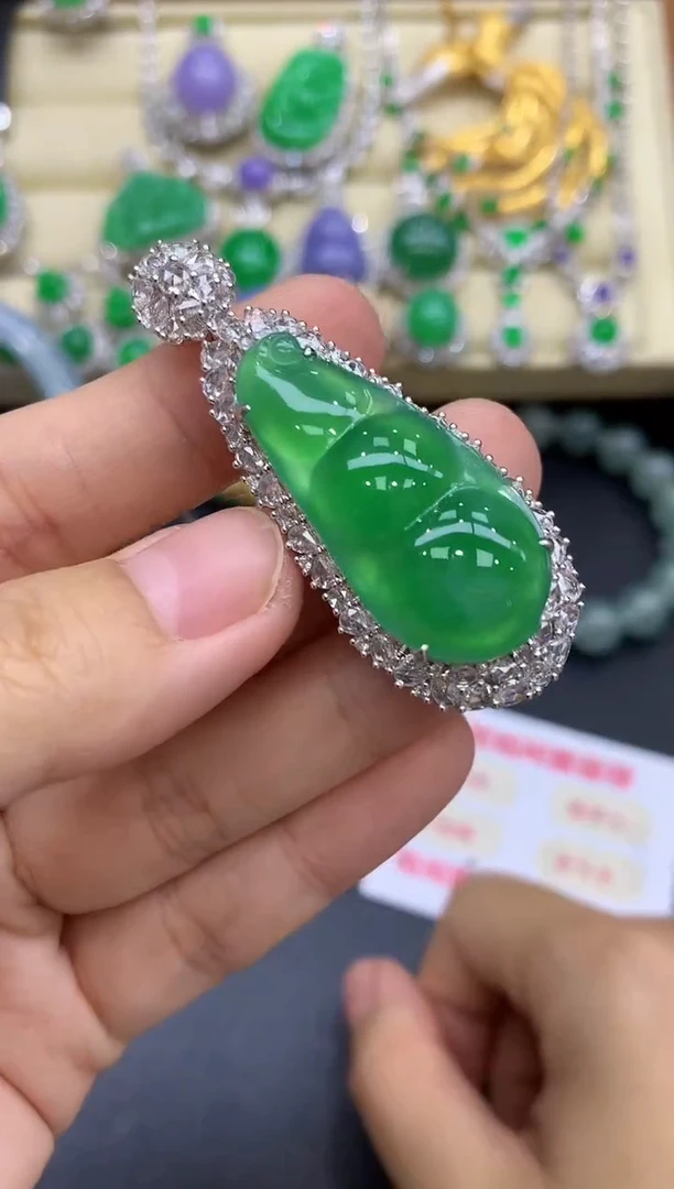 颈饰18K金镶嵌翡翠一**花895-分单-总价69300