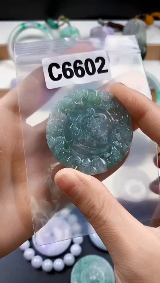 颈饰未镶嵌翡翠天然翡翠吊坠挂件