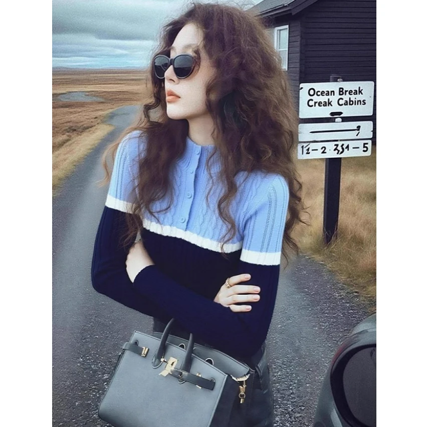 2026冬季高级感超好看软糯慵懒风减龄独特别致松弛感拼接针织衫女