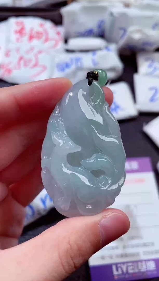 翡翠未镶嵌颈饰00015889