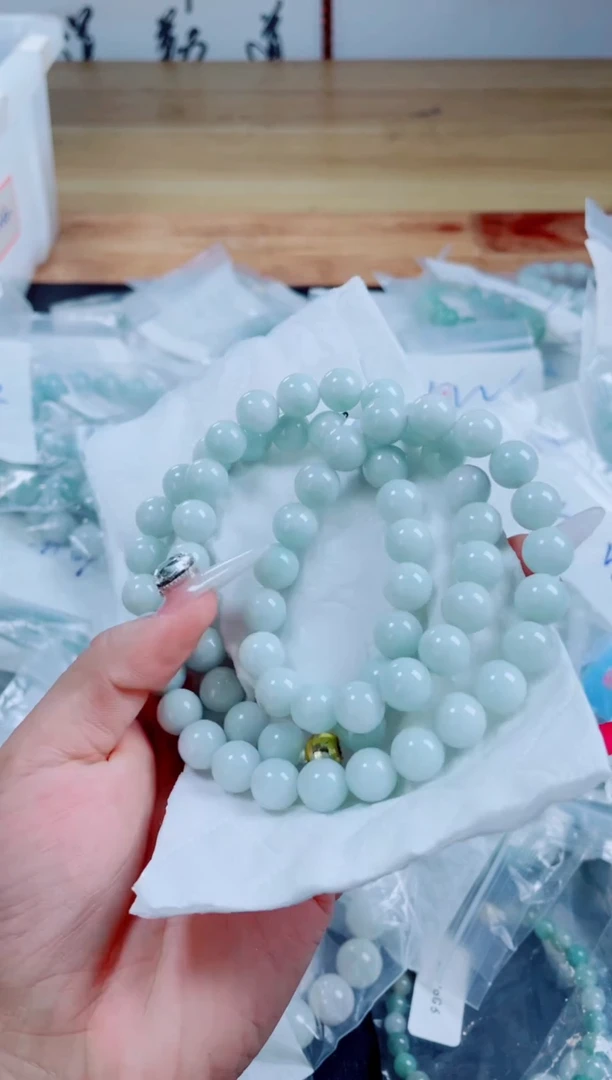 定制翡翠未镶嵌珠串