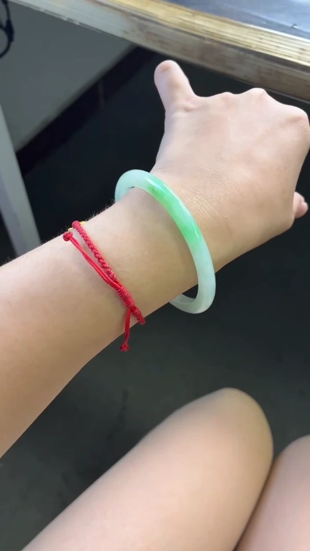 未镶嵌手镯定制翡翠起货分享