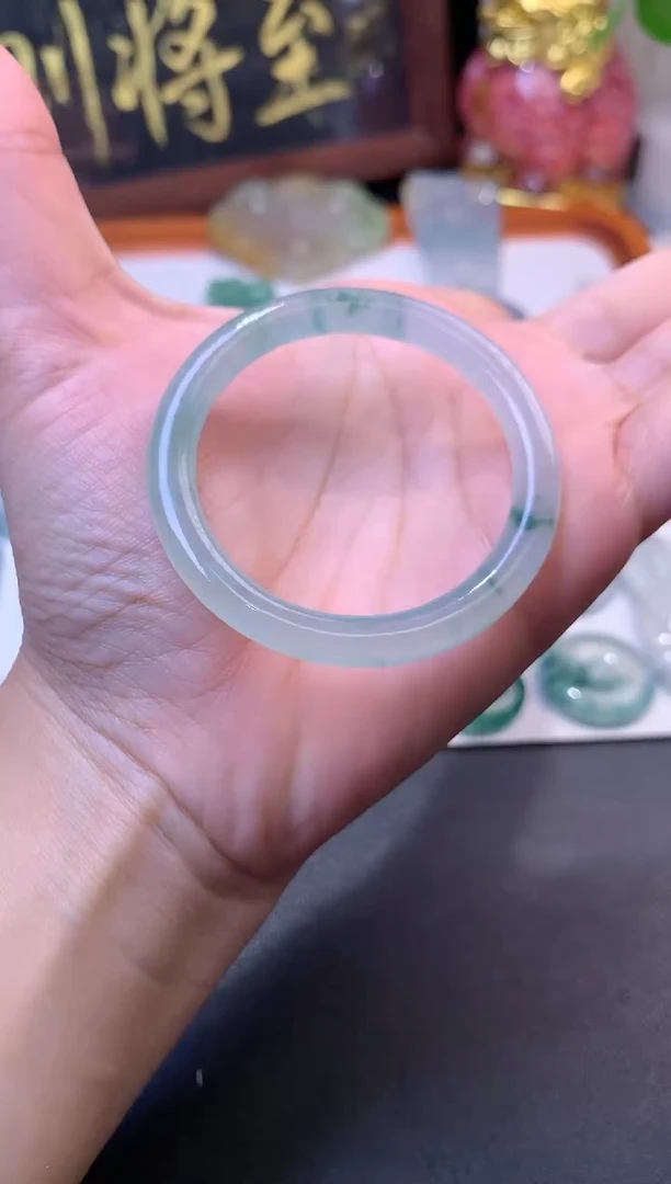 未镶嵌定制翡翠毛货