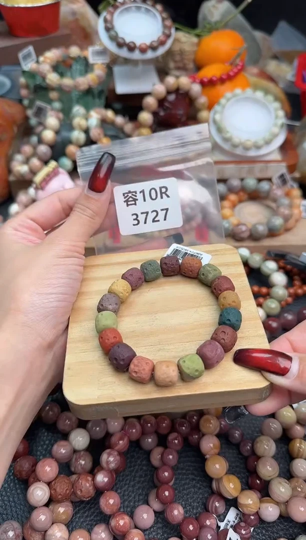 【闪购商品】石英质玉手链未镶嵌10R3727