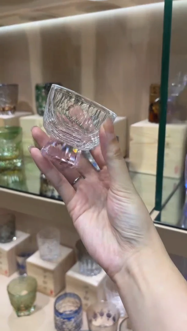 直播间闪烁买一送一粉色