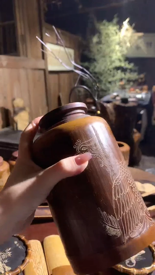 凤凰大茶叶罐......