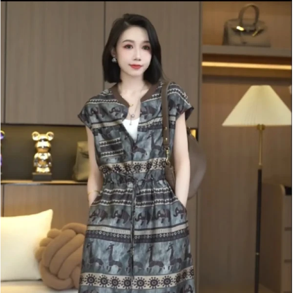 夏季小众时尚新款复古收腰显瘦气质优雅短款连衣裙子