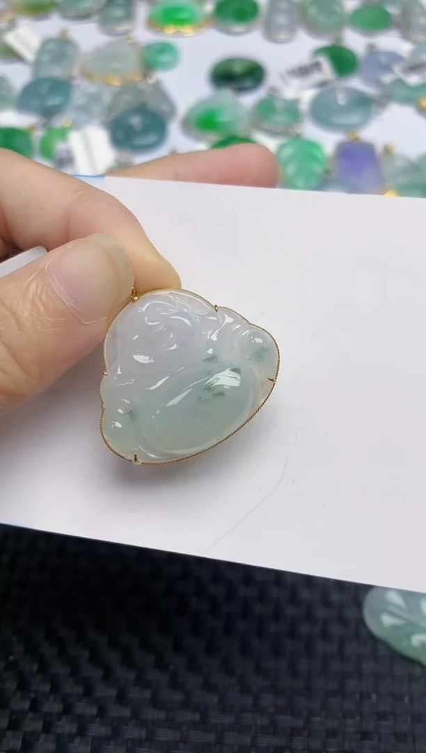 翡翠18K金镶嵌颈饰天然A货翡翠