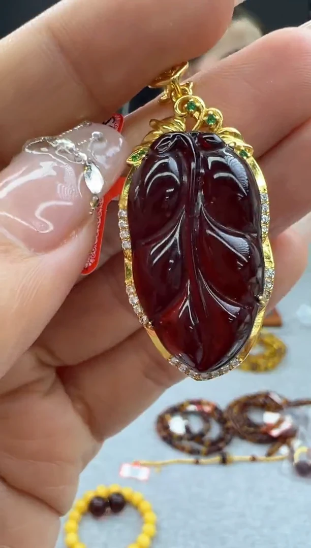 【闪购商品】琥珀颈饰银S925镶嵌763秒拍号