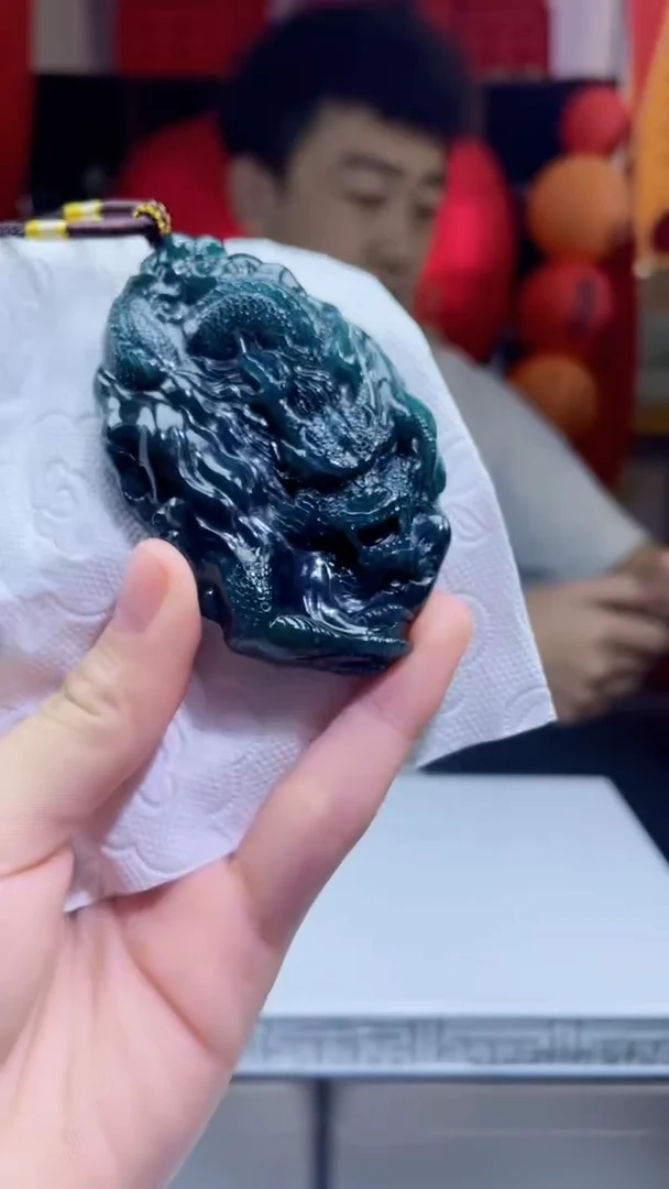 【闪购商品】翡翠吊坠(不含链)未镶嵌Q78