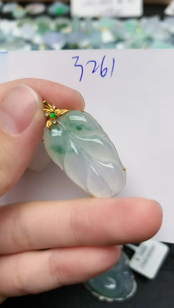 颈饰18K金镶嵌翡翠天然缅甸A货翡翠百元以上9元证书费自理