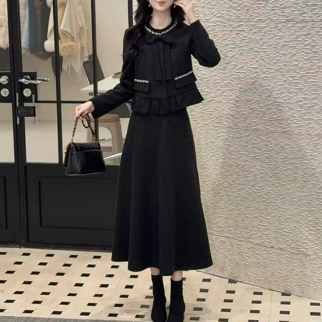 2025秋冬新款气质显瘦长袖收腰时尚【上衣+裙子】套装