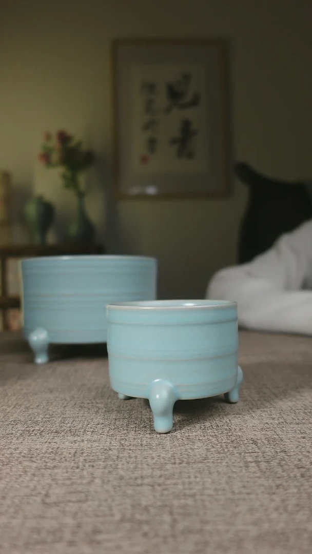 【闪购商品】杯子仿古天青三足杯