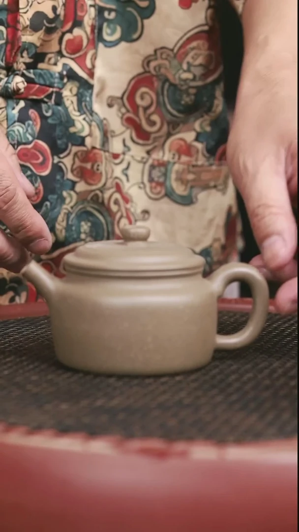 蟹壳青大口德中180CC