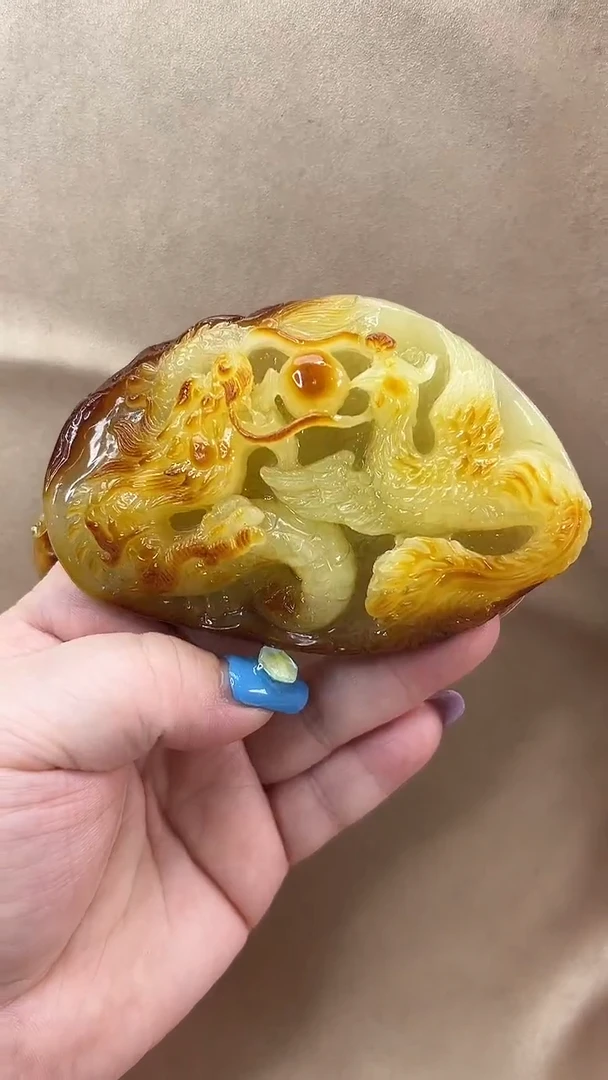 未镶嵌颈饰琥珀吊坠
