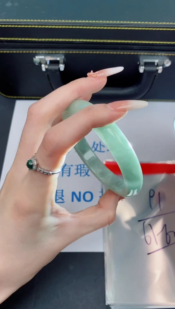 未镶嵌手镯翡翠有瑕疵NO退换-91