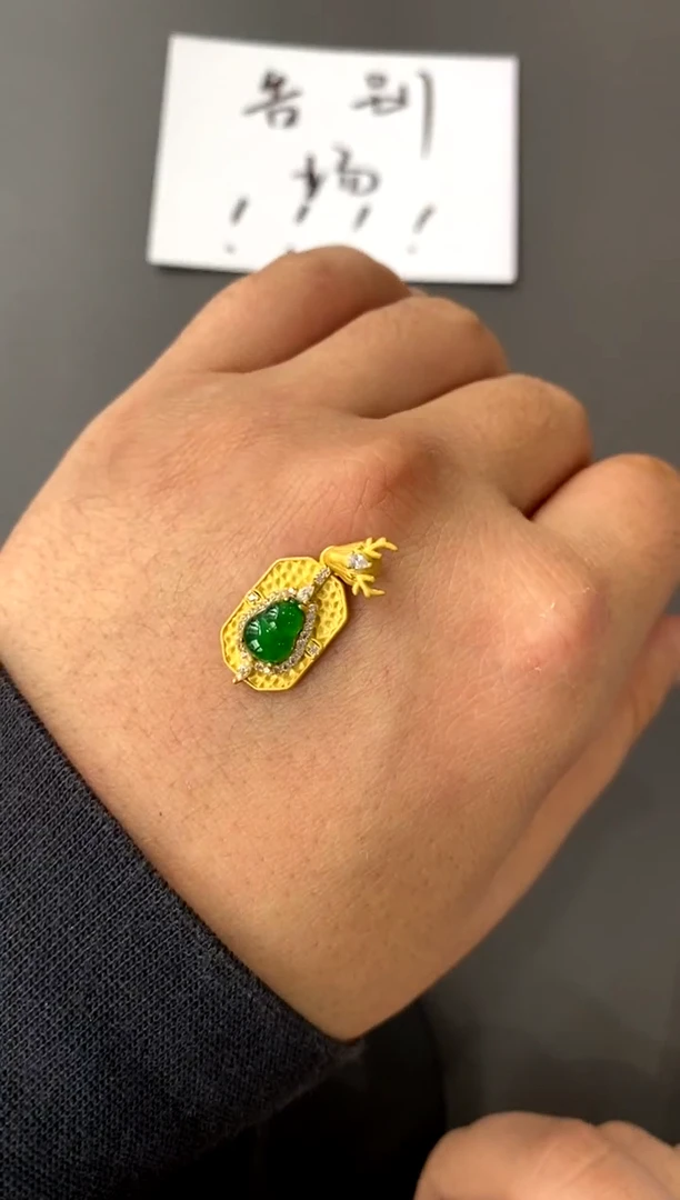 【闪购商品】翡翠颈饰银S925镀金镶嵌买断价