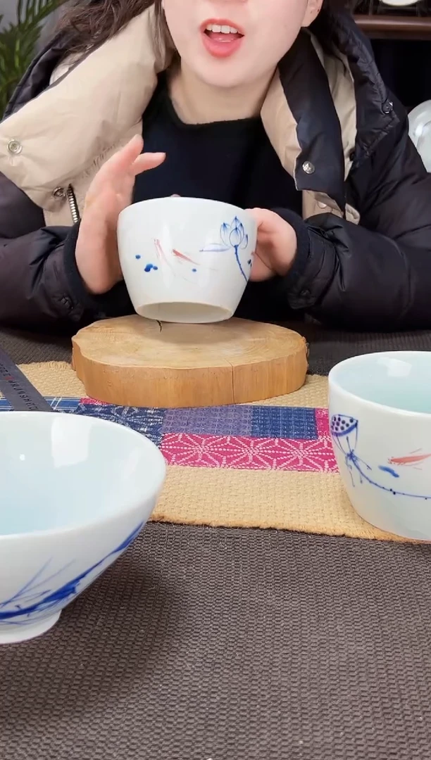 【闪购商品】碗微瑕手绘鱼莲蓬5寸鸡盅