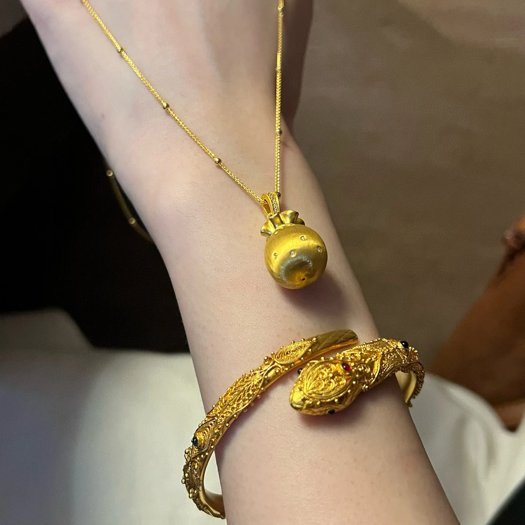 【足金福袋吊坠】莫桑5D工艺镂空纯黄真金999镂空女款爆款2025百搭