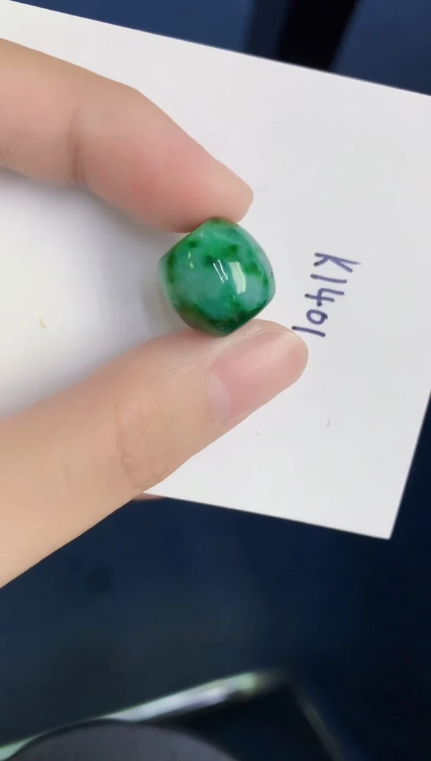 颈饰未镶嵌翡翠天然翡翠缅甸A货