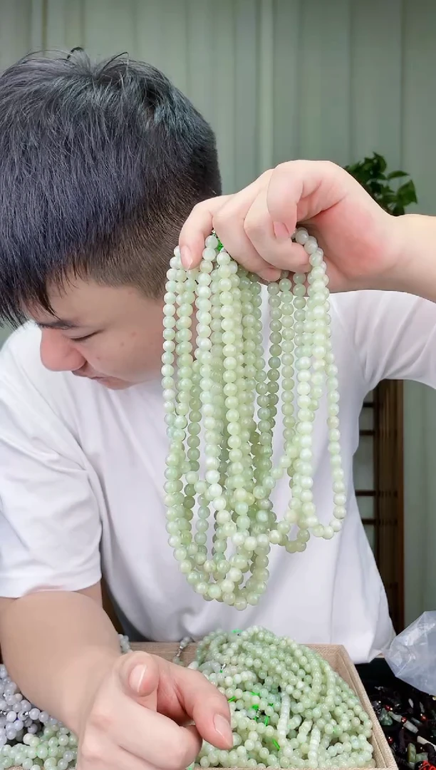 未镶嵌和田玉挂件拍一发一，多样性发货！