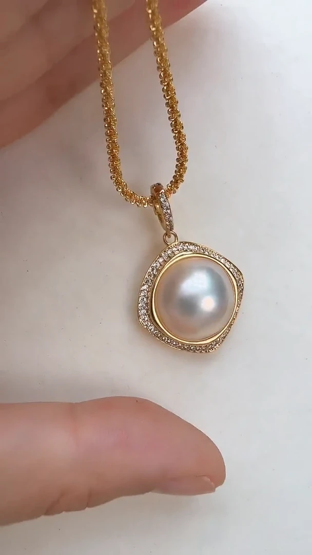 未镶嵌颈饰拼合珍珠（马贝珠）金色四方