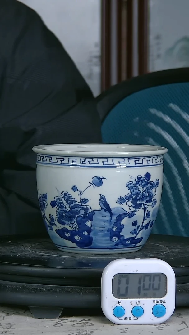 陶绿**动青花精绘花鸟图缸