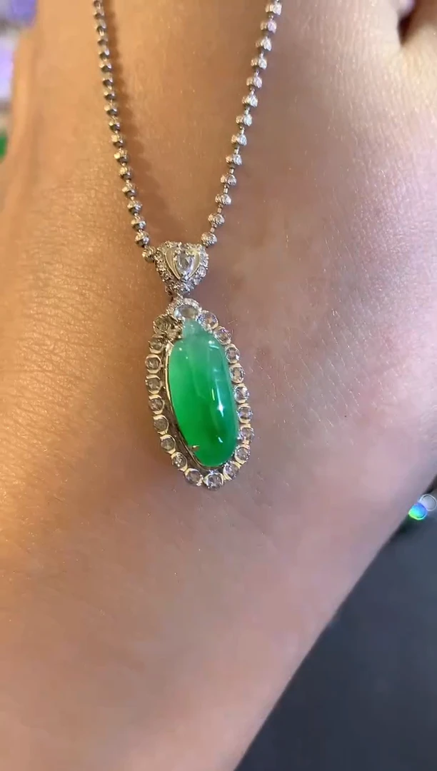 吊坠(不含链)18K金镶嵌翡翠a55