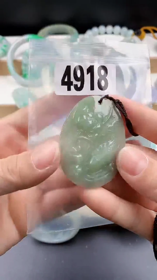 颈饰未镶嵌翡翠颈饰未镶嵌缅甸天然翡翠吊坠