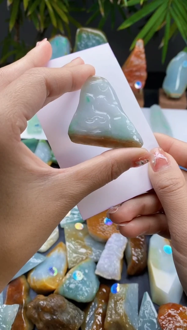 【闪购商品】定制翡翠未镶嵌翡翠